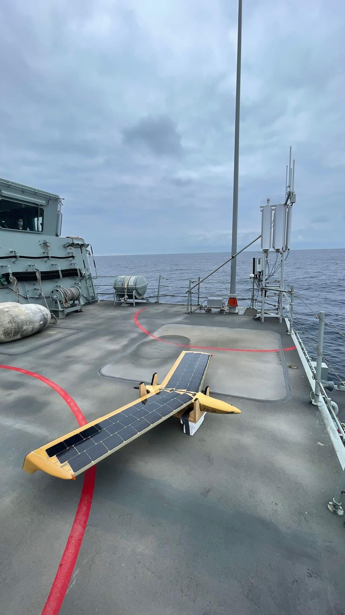 Pruebas del dron de Marine Instruments desde un cazaminas de la Armada