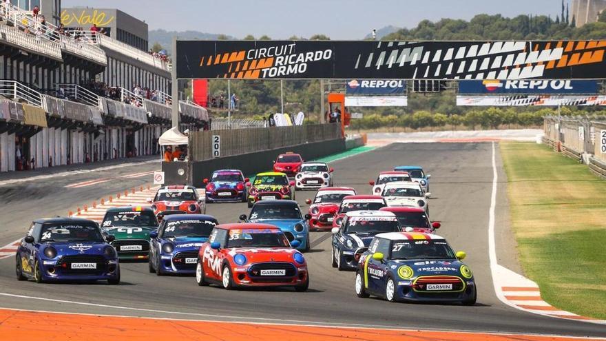 La Copa Racer y la GT3 Cup portuguesa llenan de acción el Circuit Ricardo Tormo