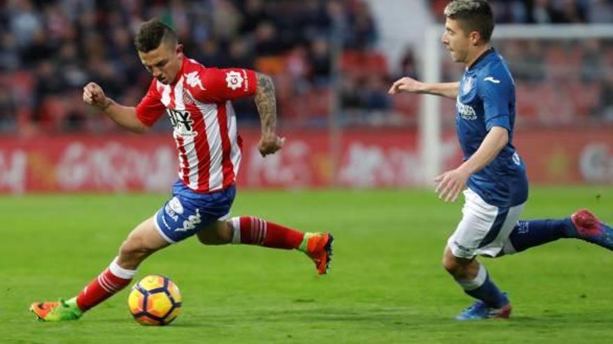 Una acció del partit entre el Girona i el Getafe disputat aquesta temporada a l&#039;estadi de Montilivi.