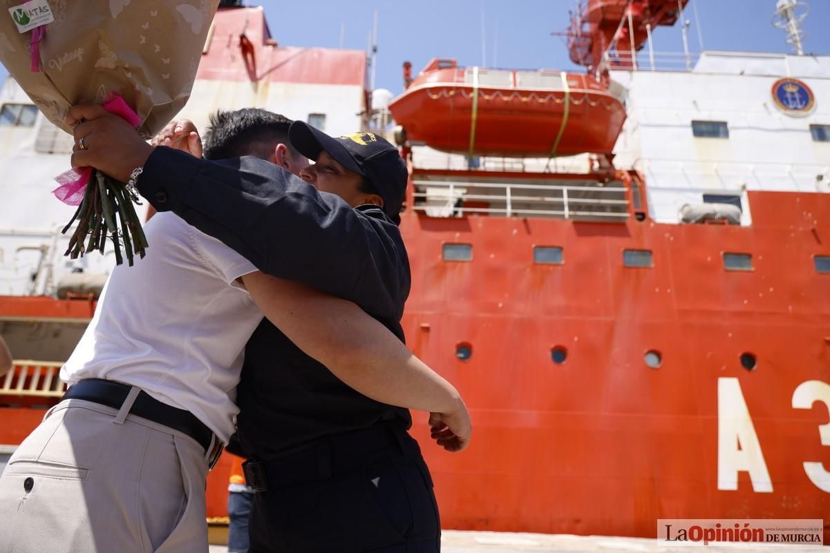 La llegada del buque Hespérides al Puerto de Cartagena, en imágenes