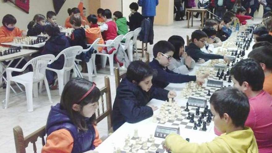 Un momento de las partidas del Campeonato Provincial de Ourense. // Iñaki Osorio