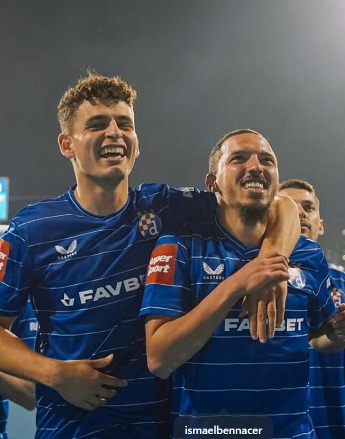 Sergi Domínguez celebra el título de Liga con el Dinamo