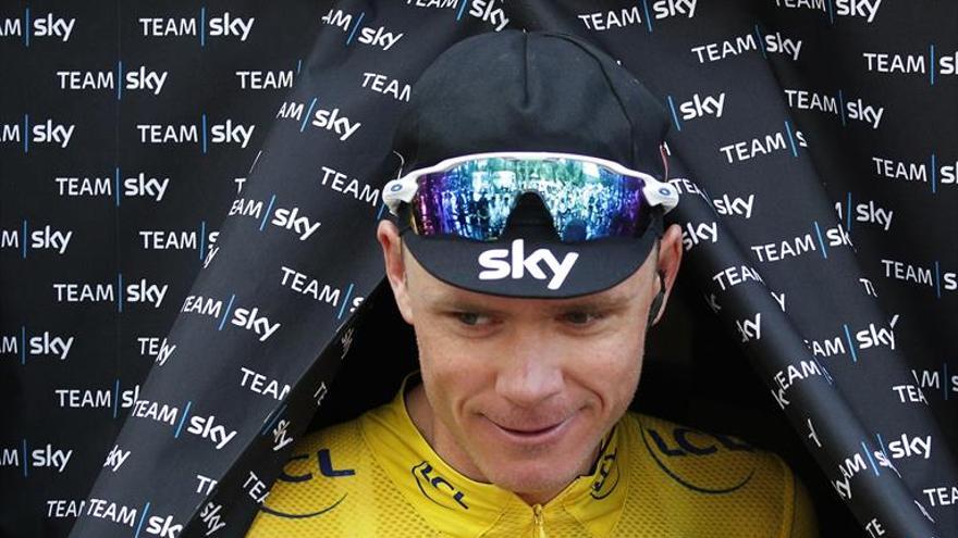 Froome podrá participar en el Tour tras ser absuelto de dopaje