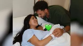 Isa Pantoja da a luz a su segundo hijo sin la presencia de su madre