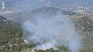 Los bomberos logran controlar los incendios de Borriol y Serra d'Espadà