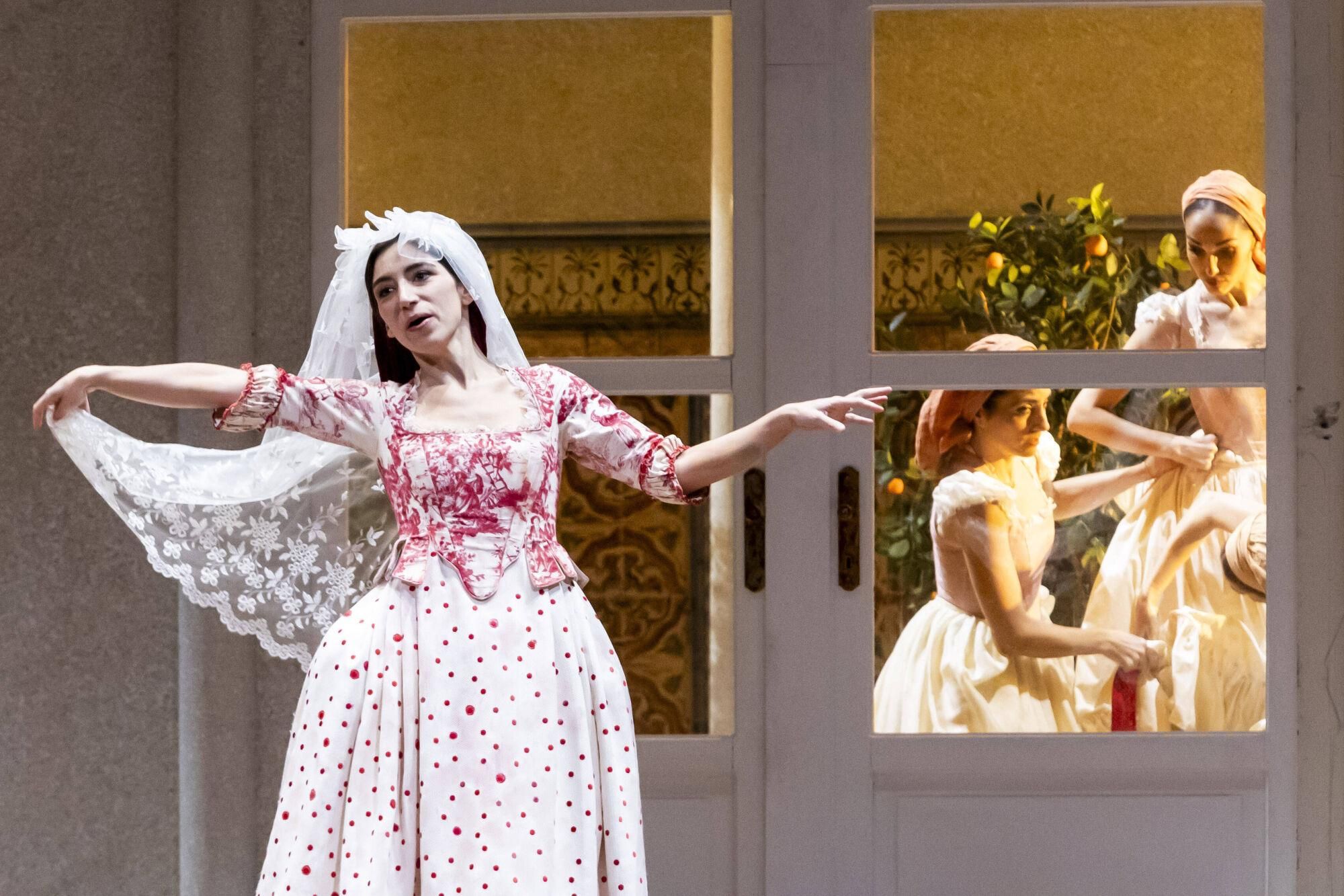 EN IMÁGENES: Ensayo en el Campoamor de la ópera "Las bodas de Fígaro"