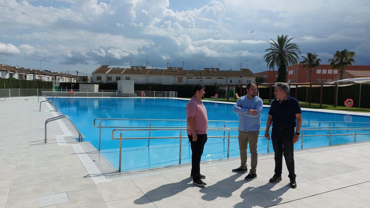 PISCINA OLA AZUL