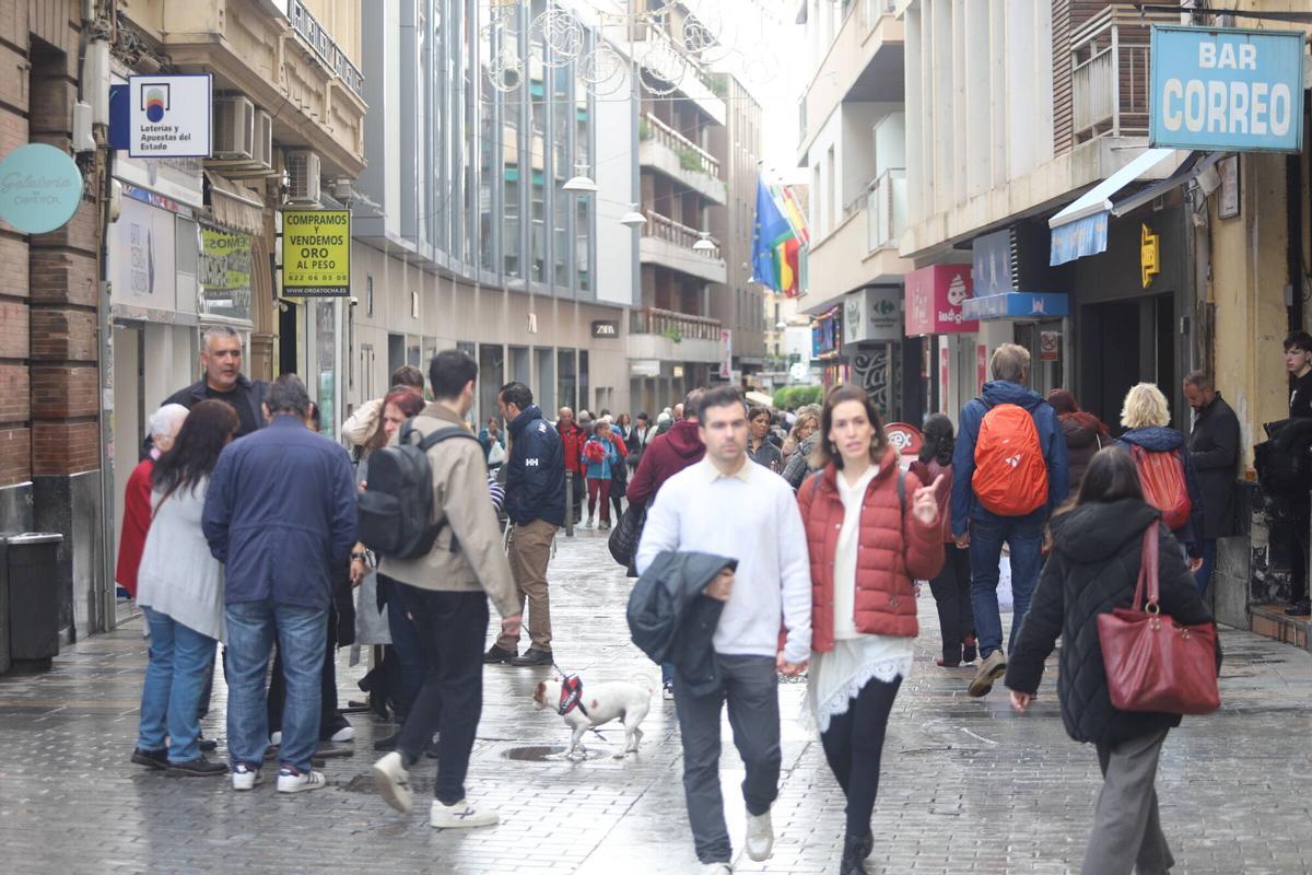 Cordoba Empleo y black friday, gente en negocios, compras, hosteleria, comercio y transporte