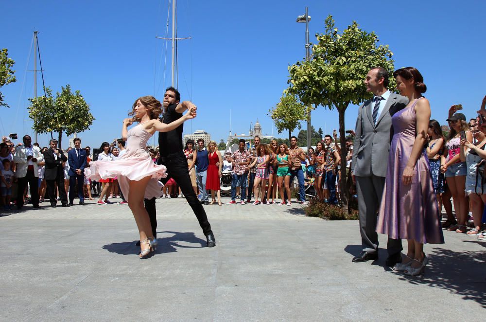 El musical Dirty Dancing sale a la calle en Málaga.
