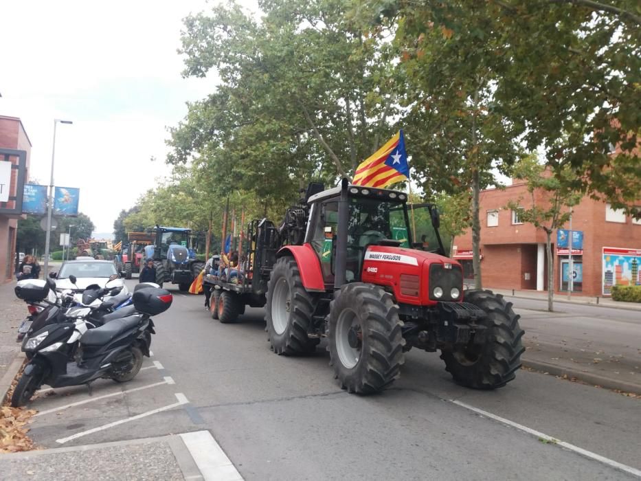 Tractorada a Girona amb motiu de la vaga general