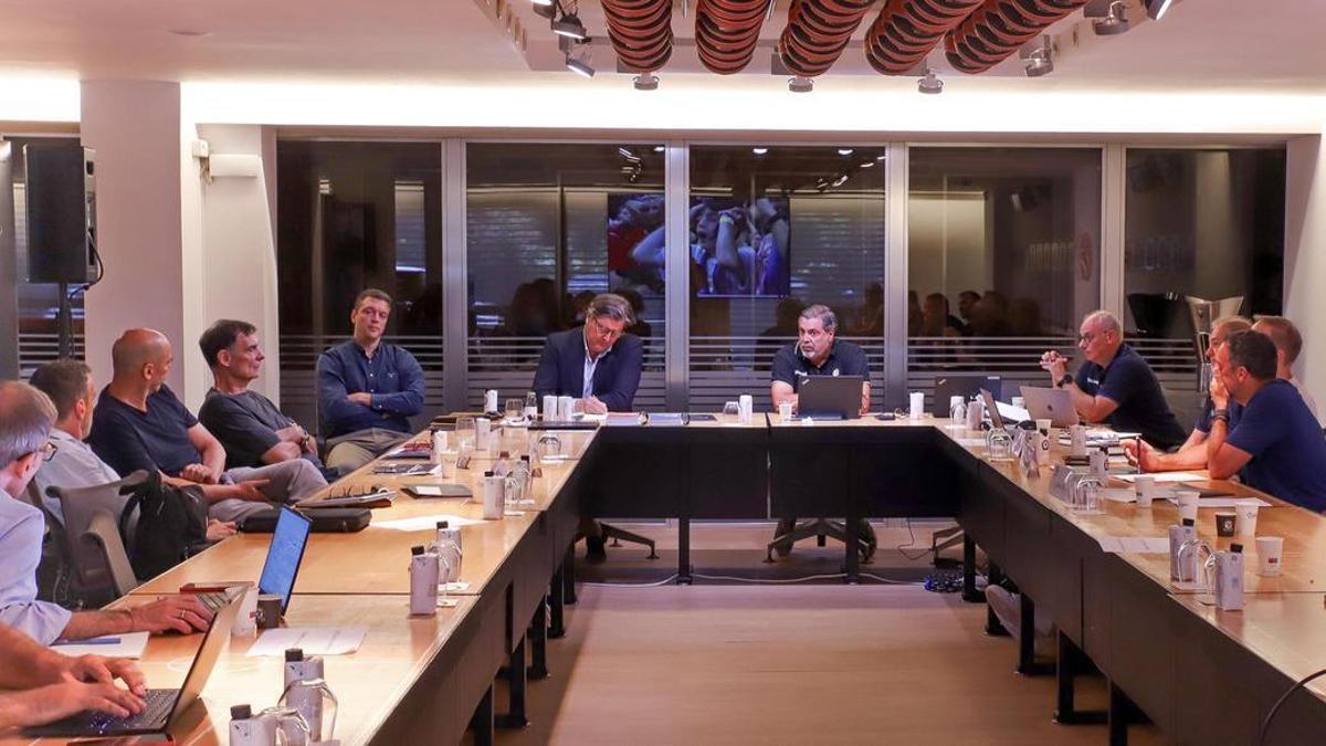 Chus Bueno presenta a los técnicos de la Euroliga el exitoso modelo que llega