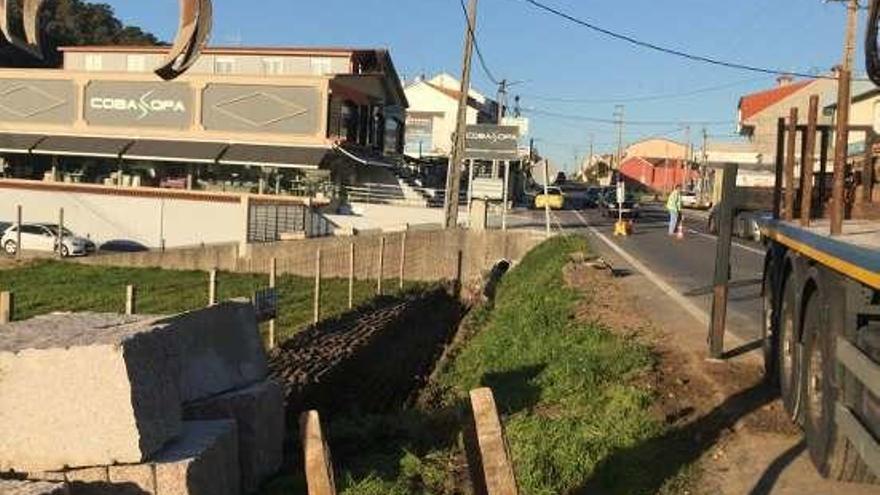 Obras en la senda de Lapamán.  // S.A.