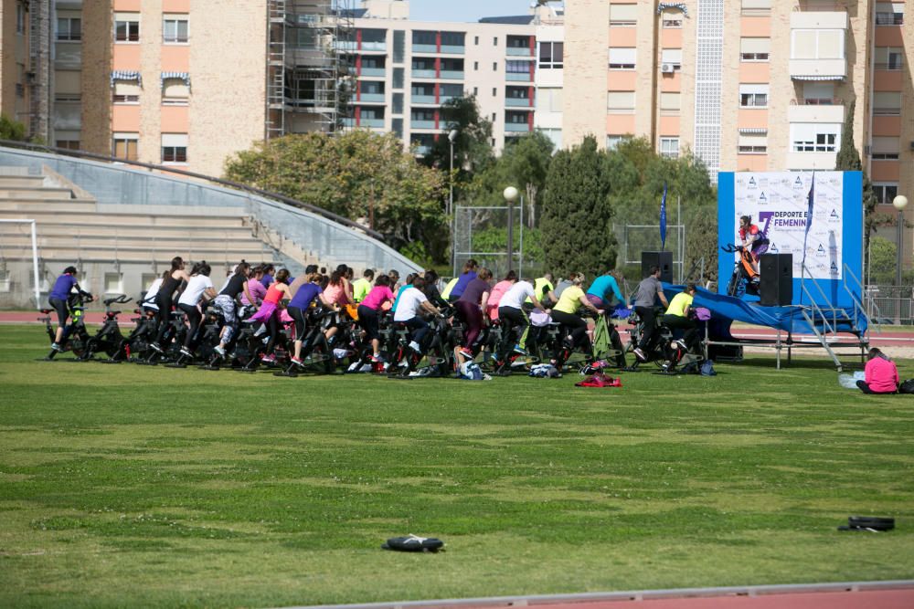 Salida de los jugadores del Hércules hacia Zaragoza