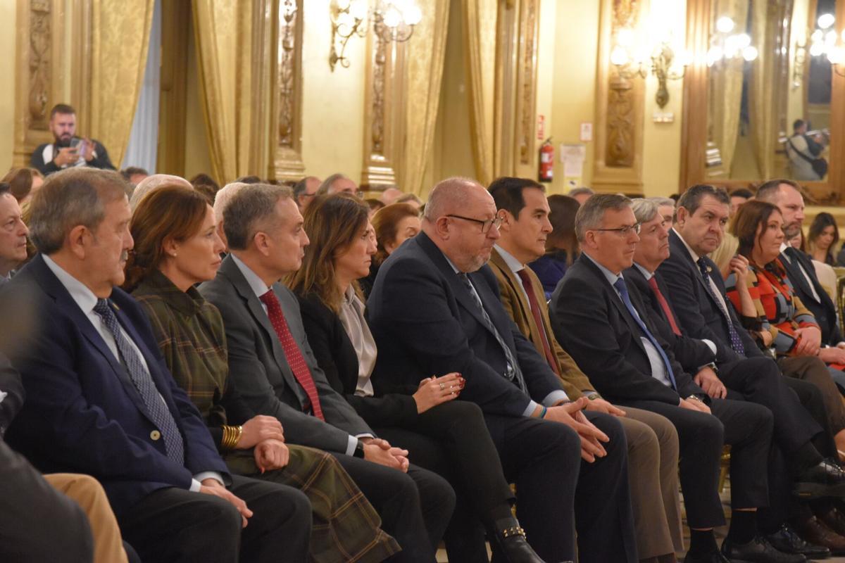 Córdoba. Paula Ruiz. El Colegio de la Abogacía de Córdoba celebra el Acto Público y Solemne de Imposición de las Medallas al Mérito en el Servicio de la Abogacía, distinción concedida por el Pleno del Consejo General de la Abogacía Española