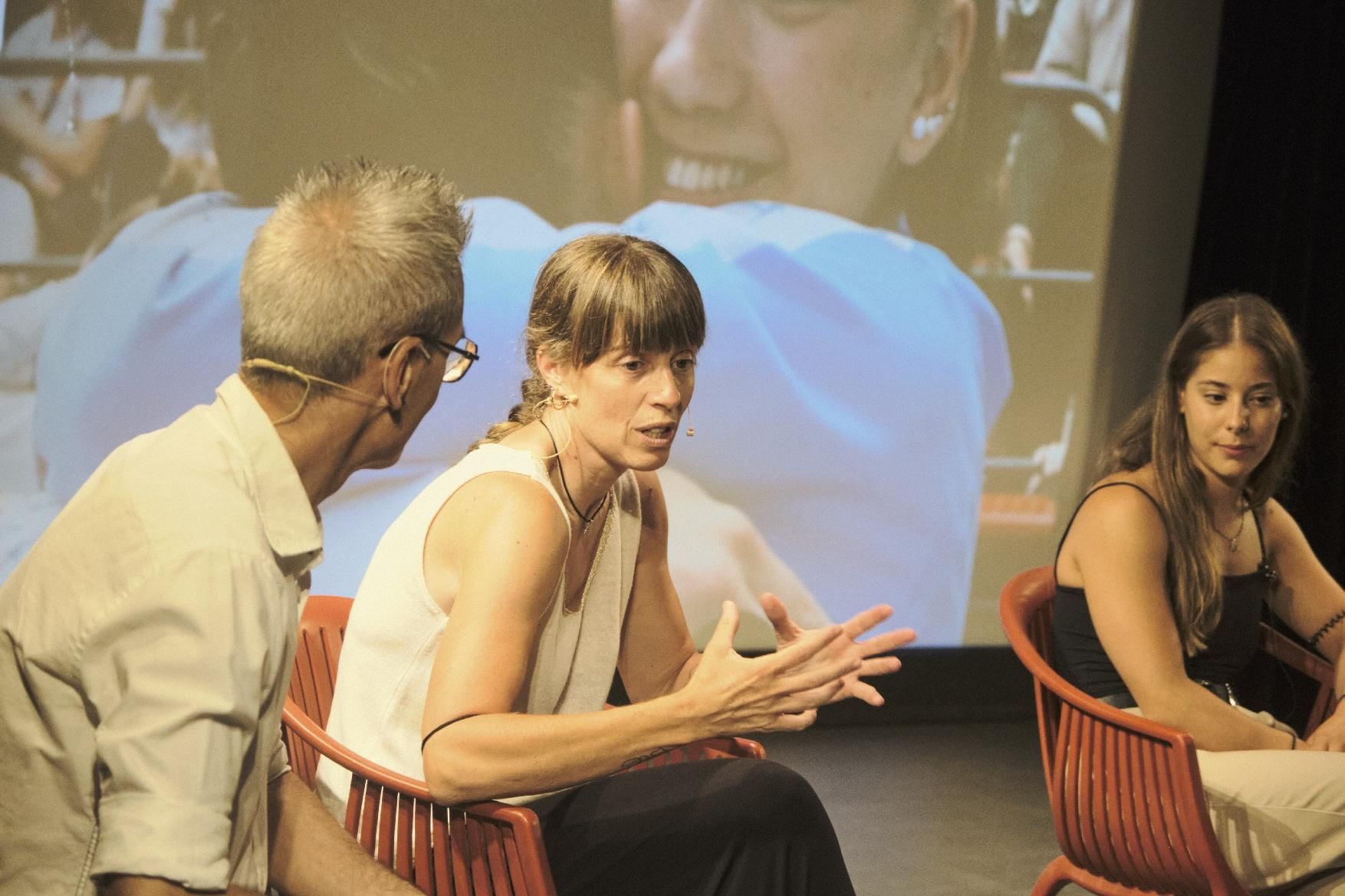 Imatges de la presentació a Manresa de la docusèrie "El millor salt", de l'Egiba