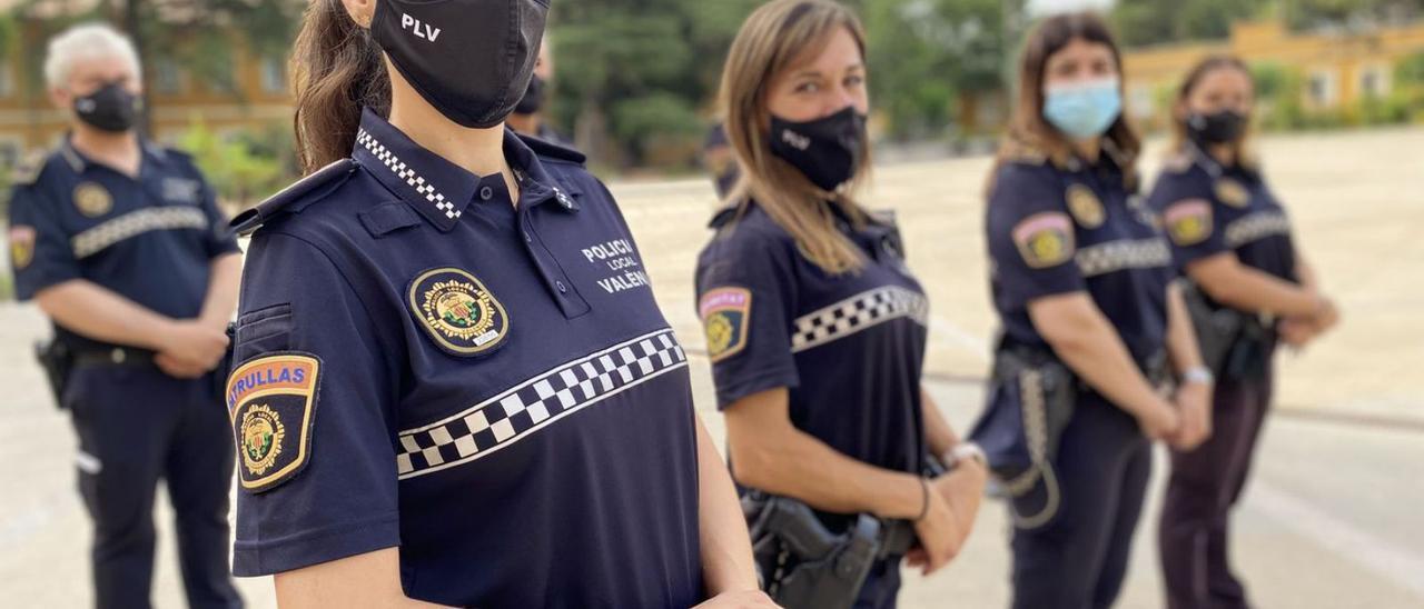 Agentes de la Policía Local de València.  | LEVANTE-EMV