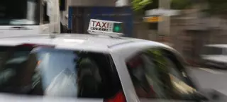 Taxistas de la Región viven una oleada de asaltos con navajas y cuchillos