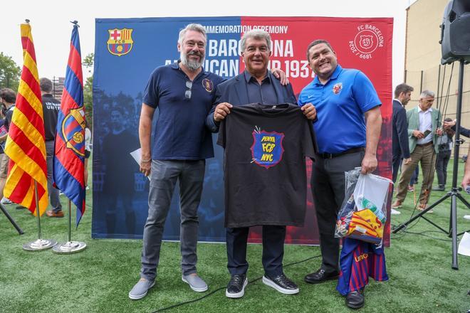 Acto de commemoración en Brooklyn de la gira americana del FC Barcelona el año 1937, en imágenes.