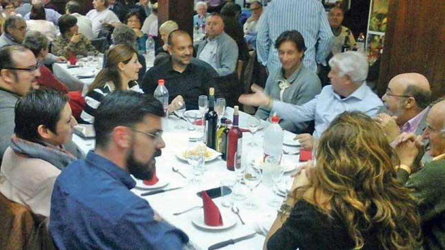 Reunión con más de 150 mallorquinistas de 26 peñas.