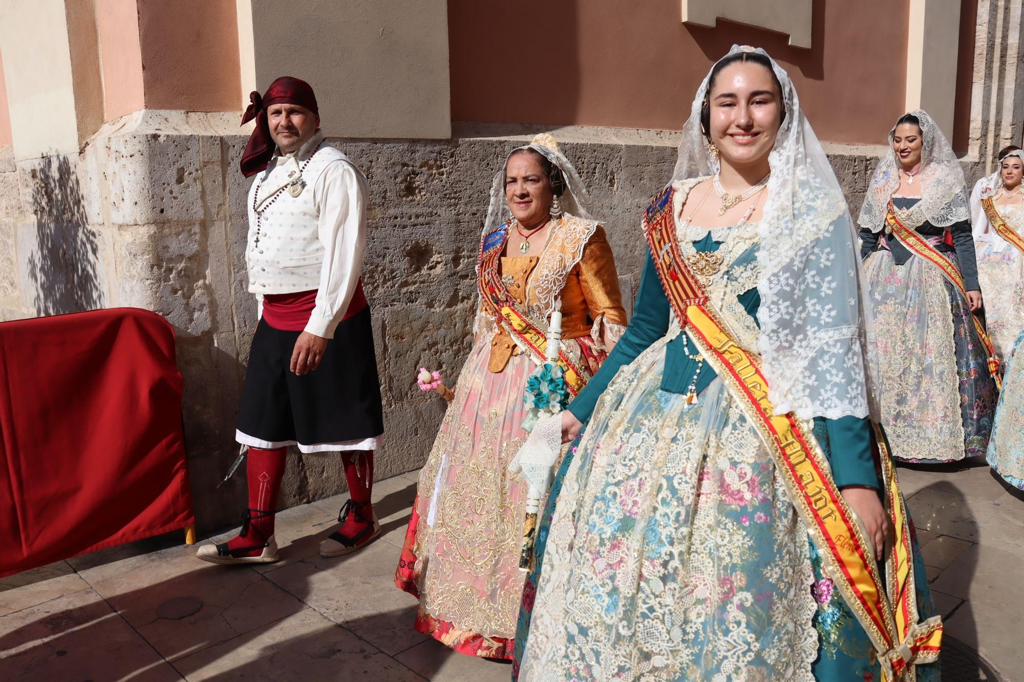 Las comisiones de falla en la Procesión de la Virgen (3/5)