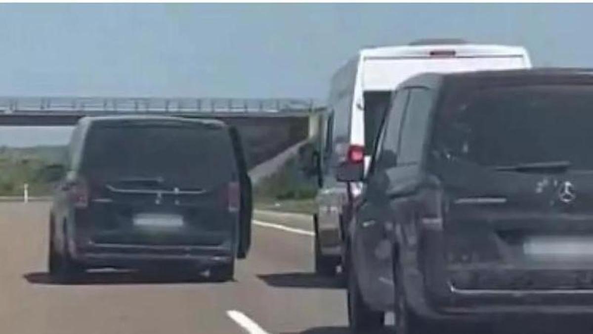 Investigan el acoso de tres furgonetas de aficionados de la Real a una autocaravana de seguidores del Atlético