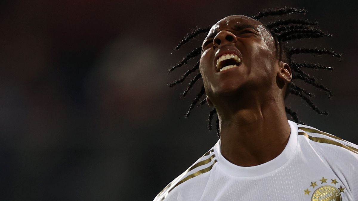 Mathys Tel, jugador del Bayern de Múnich, durante un partido de la UEFA Champions League