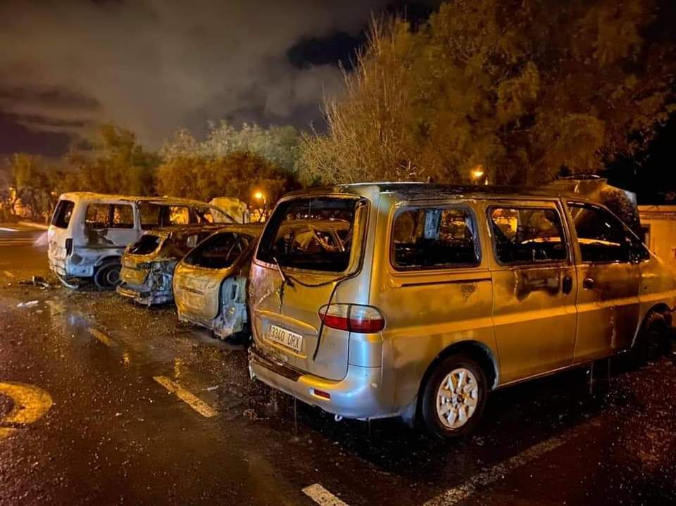 Incendio de coches en Pozo Izquierdo