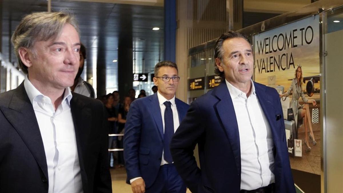 García Pitarch, al lado de Prandelli. En una semana han dimitido ambos