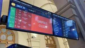 Las acciones de Grifols han comenzado a cotizar este martes tras permanecer más de una hora y media inhibidas