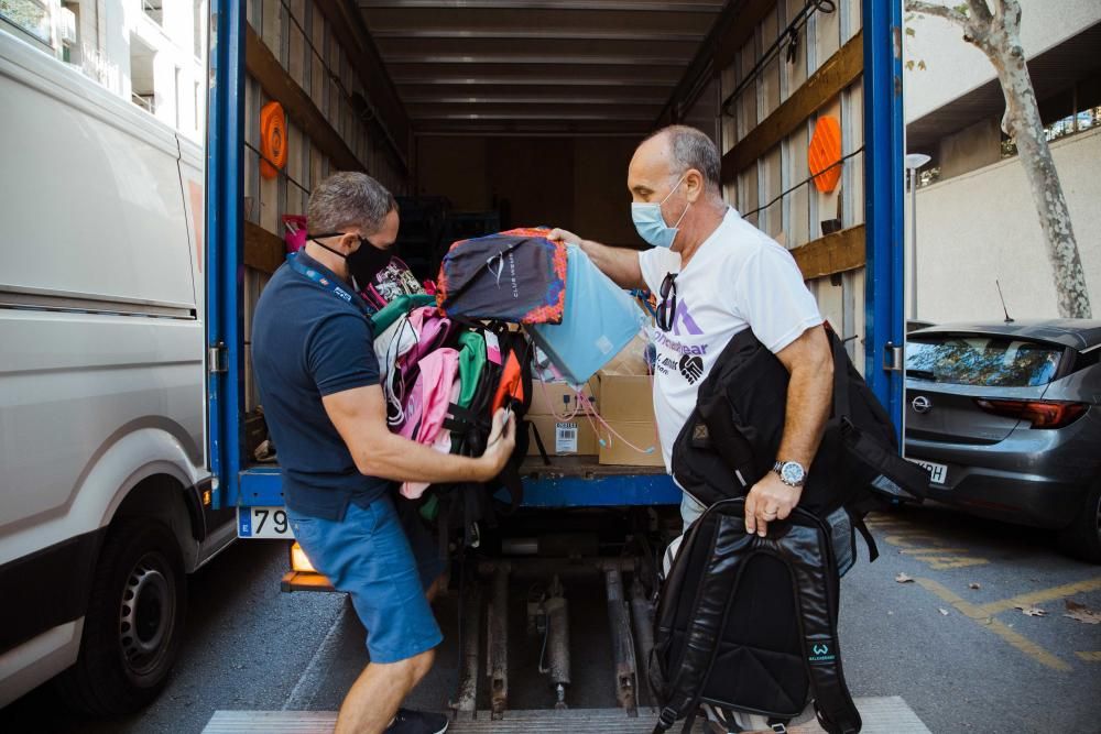 SOS Mamás recoge mochilas para los niños más necesitados