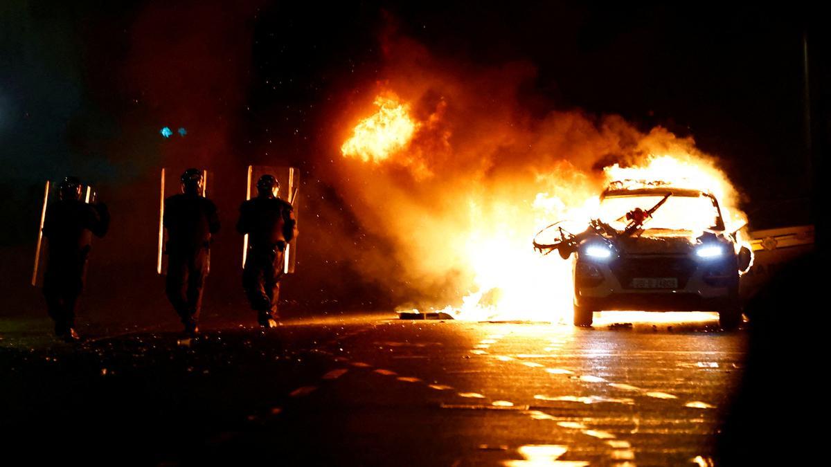 Disturbios tras el apuñalamiento de Dublín.