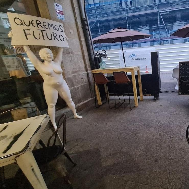 Una de las esculturas de Platis, en la terraza del Stocolmo 2.0.