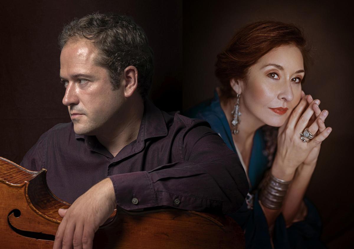 Israel Fausto y Carmen Martínez Pierret.