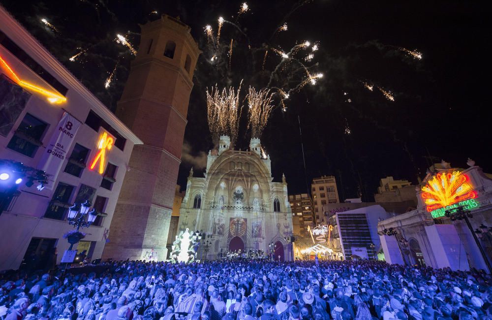 Castelló despide las fiestas de la Magdalena