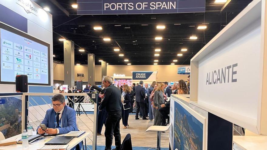 El Patronato Costa Blanca promociona la provincia como destino excepcional para los cruceristas que llegan al Puerto de Alicante