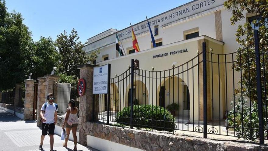 La Residencia Universitaria Hernán Cortés recibe 340 solicitudes para 148 plazas