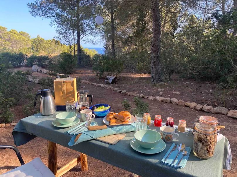 Se alquila yurta, cabaña o tienda de campaña en plena naturaleza en Ibiza