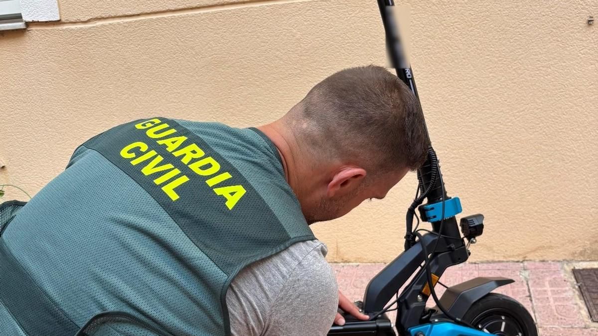 Patinete recuperado en Dolores tras ser robado en San Fulgencio