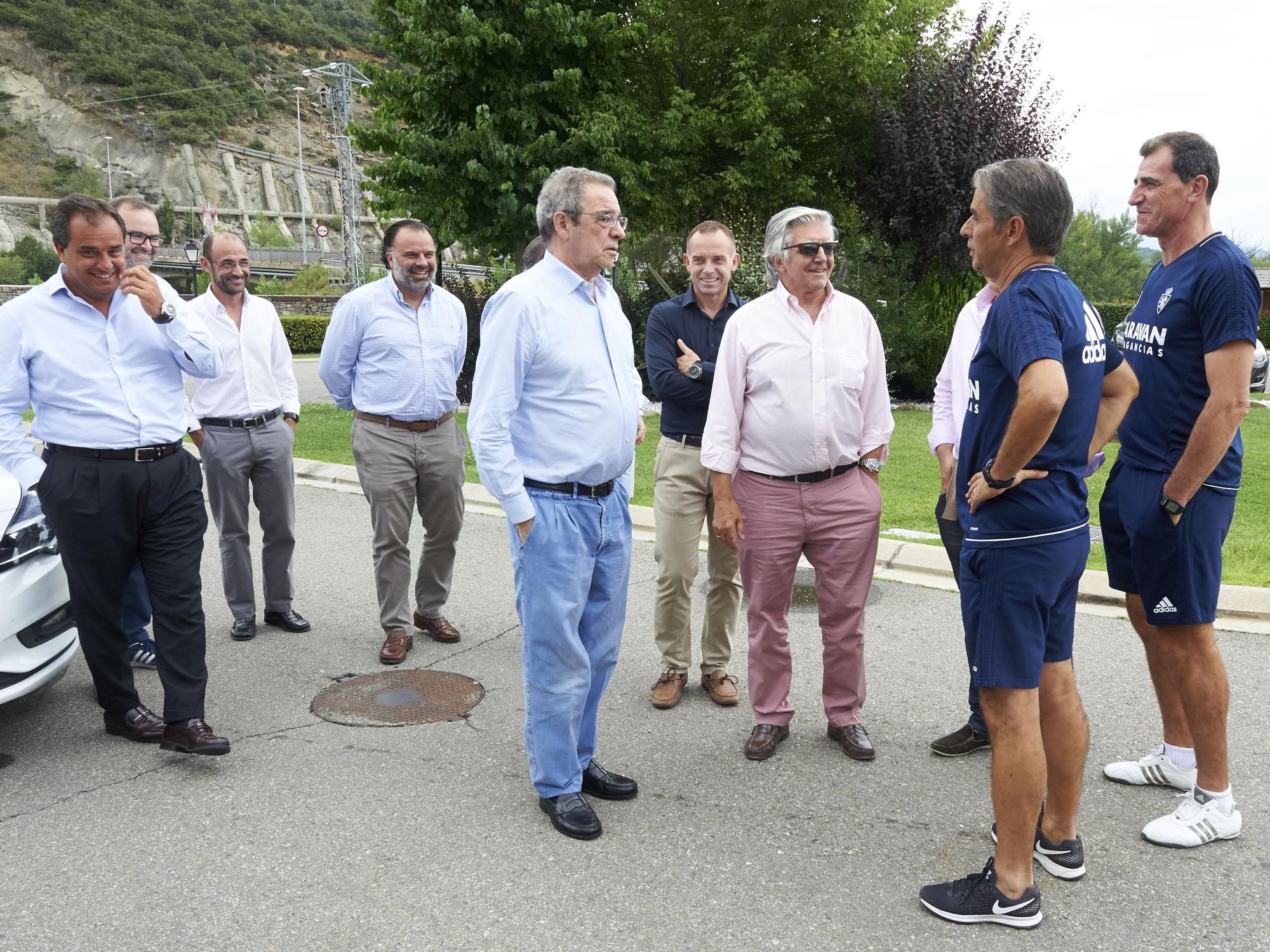 La vida de César Alierta, en imágenes: de Telefónica al Real Zaragoza o el Papa Francisco