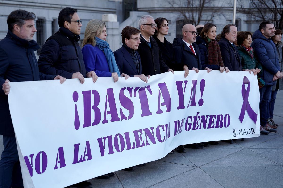 Els feminicidis de víctimes de més de 60 anys es dupliquen, però la por, la dependència i l’estigma social frenen les denúncies
