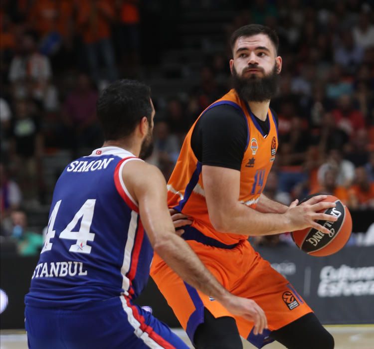 Valencia Basket - Efes, las mejores fotos