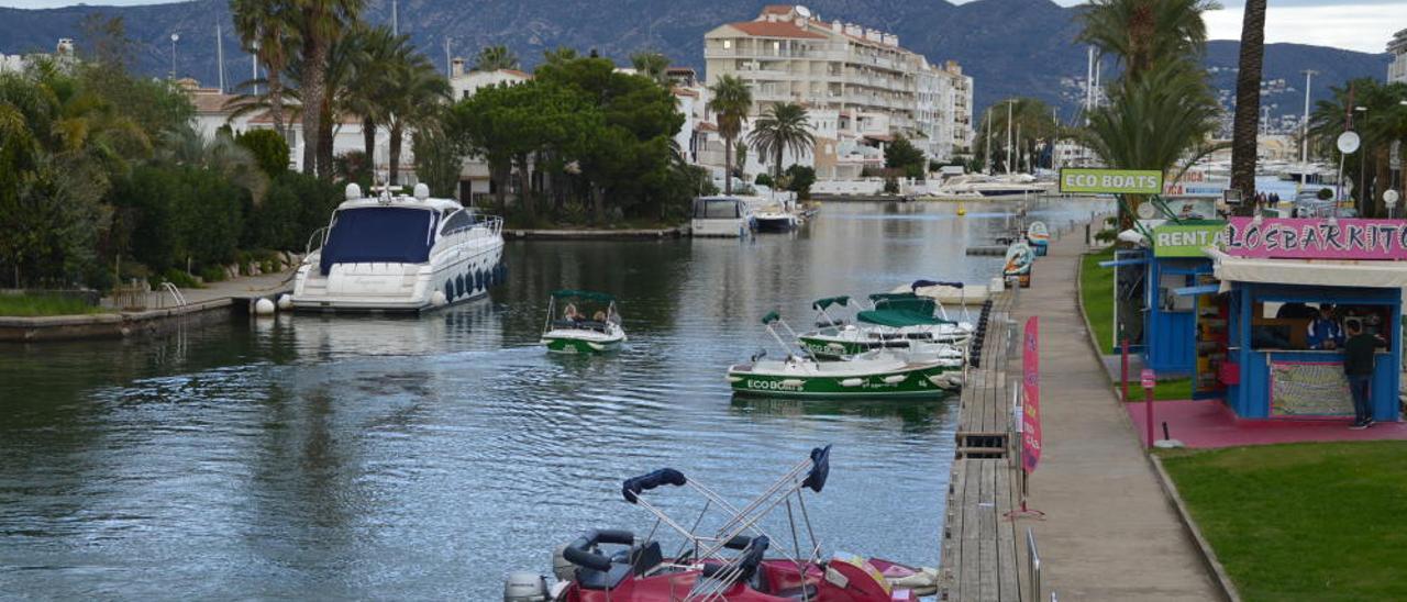 Imatge d&#039;arxiu d&#039;un dels canals d&#039;Empuriabrava