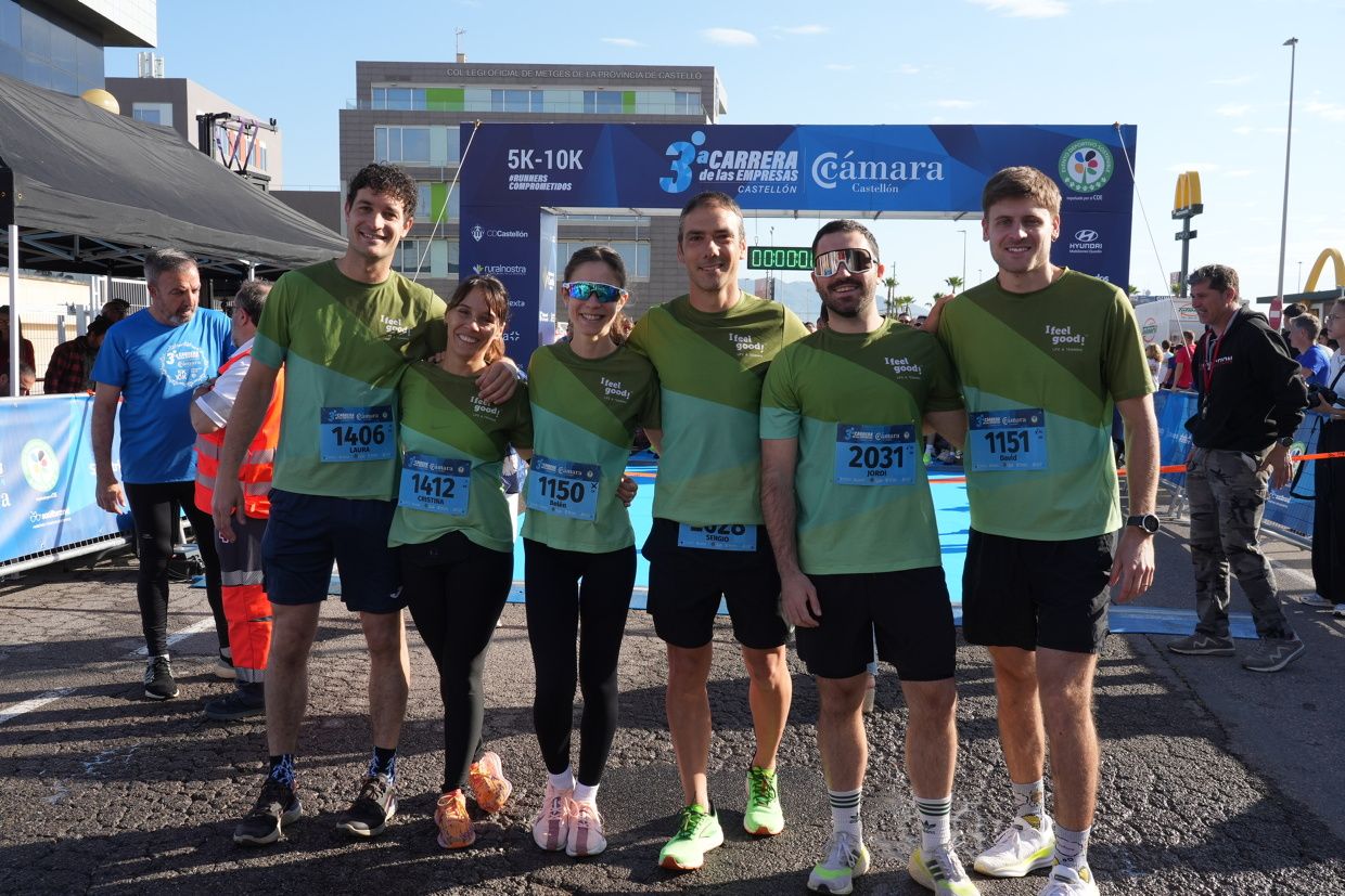 Búscate en las fotos de la Carrera de las Empresas en Castellón