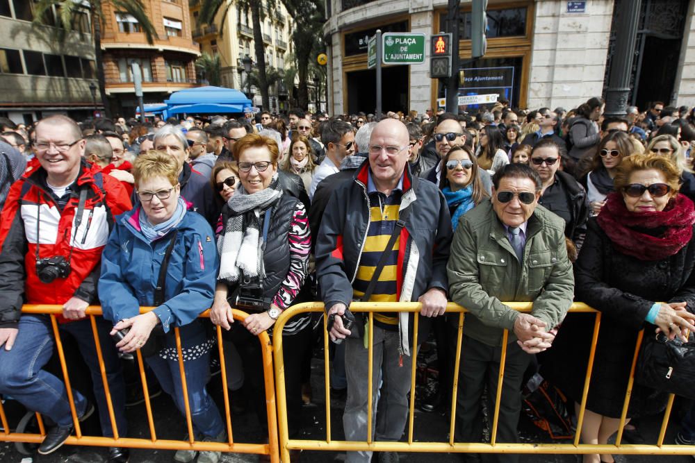 Búscate en la mascletà del 6 de marzo