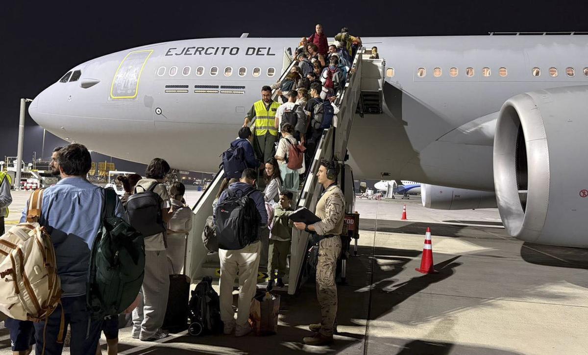 22 espanyols surten de l’Iran per carreterafins a l’Azerbaidjan