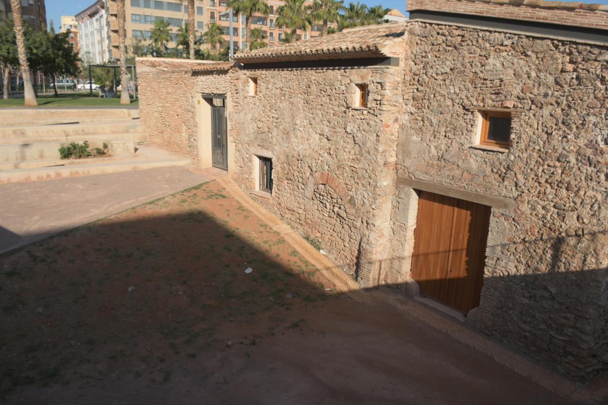 Vestigios del pasado medieval de una ciudad que se enorgullece de albergar numerosos encantos.