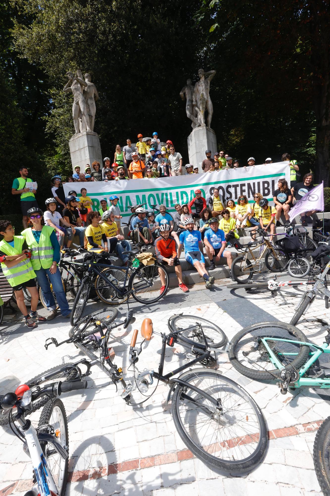 En imágenes: así fue la marcha cicloturista en Oviedo para pedir carriles bici