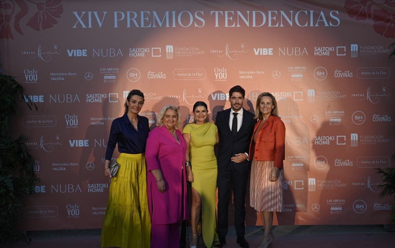 Alma Alfonso, María José San Segundo, Ángela Pla, Juan Carlos Caballero y Paula Llobet.