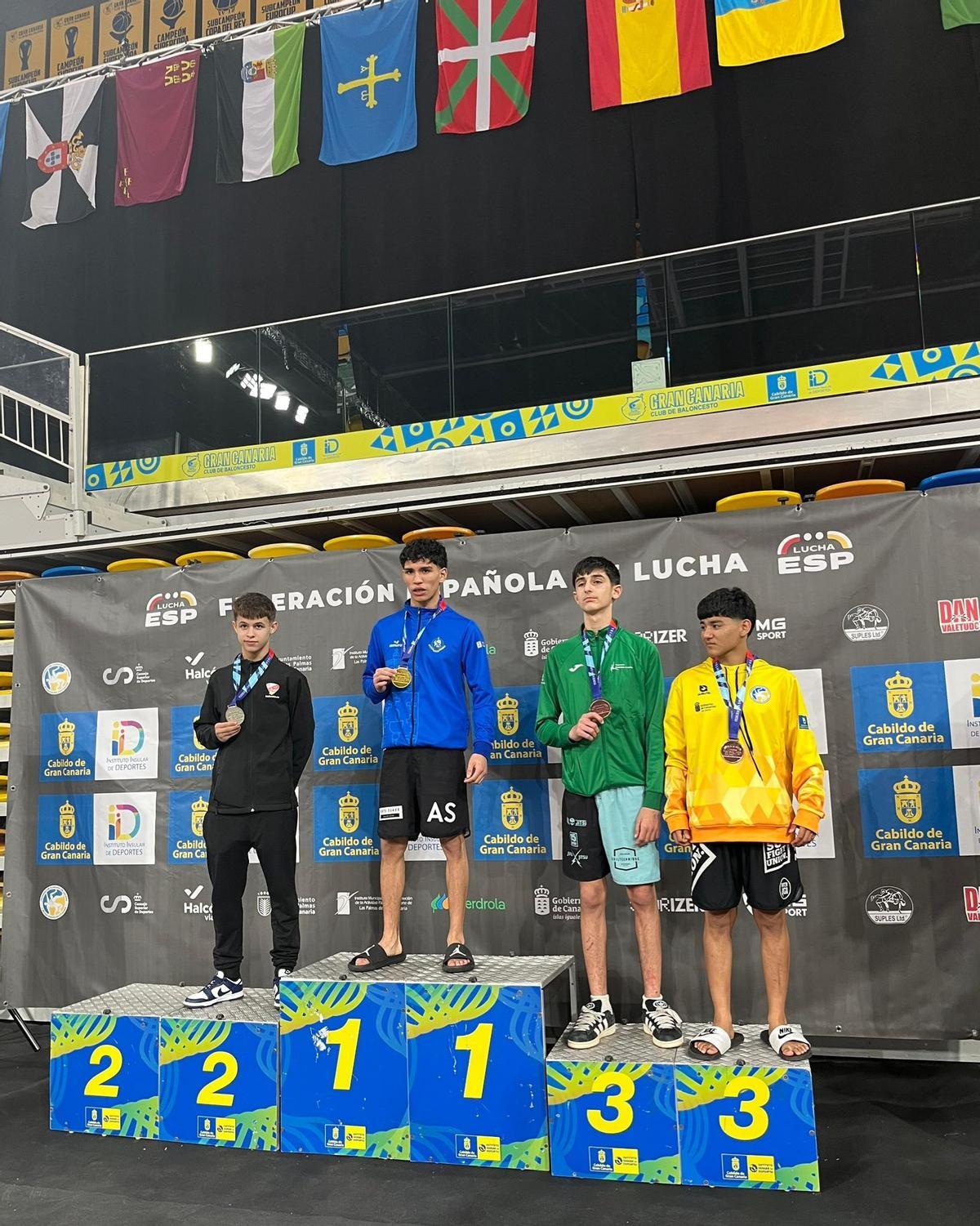 Podio de la modalidad sin kimono.