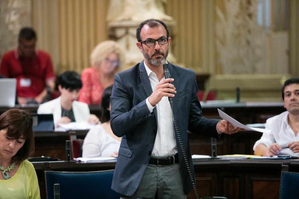 Pleno del Parlament